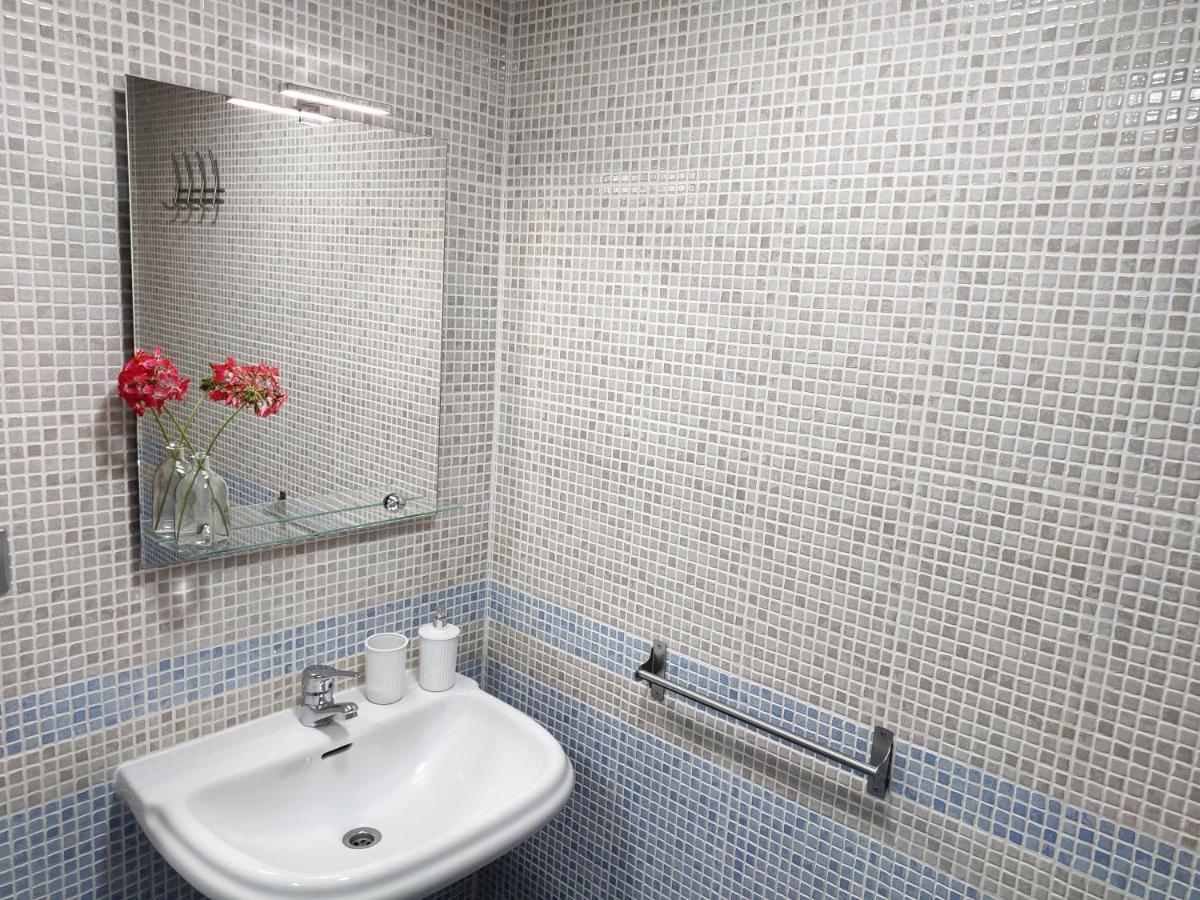 Apartamento Plaza De La Iglesia Deltebre Bagian luar foto